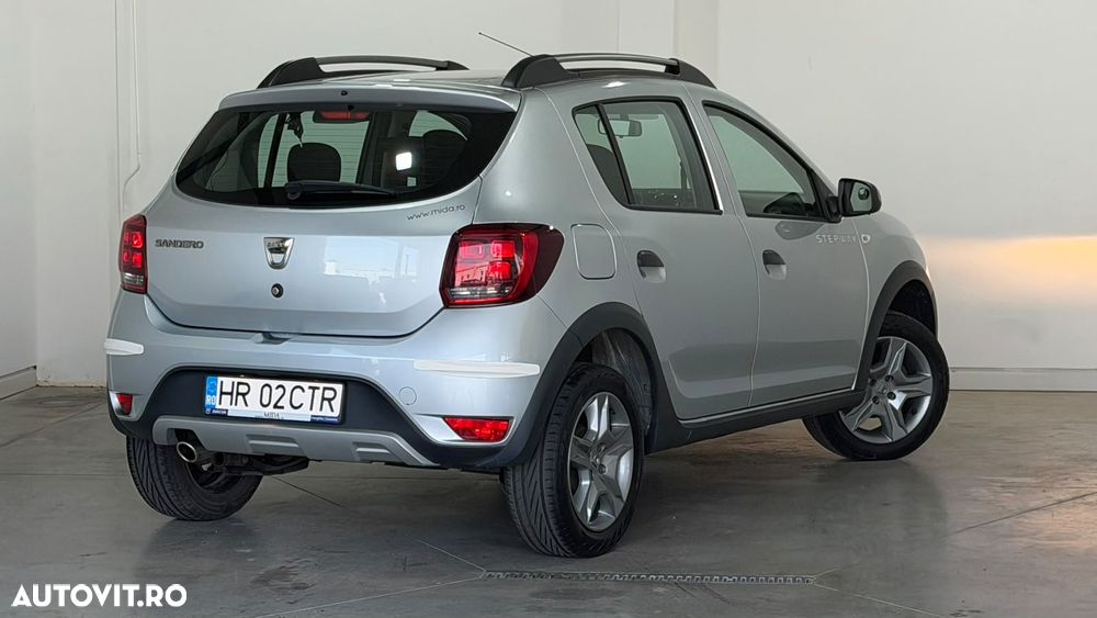 Dacia Sandero Stepway ECO-G 100 MT6 Comfort - 3