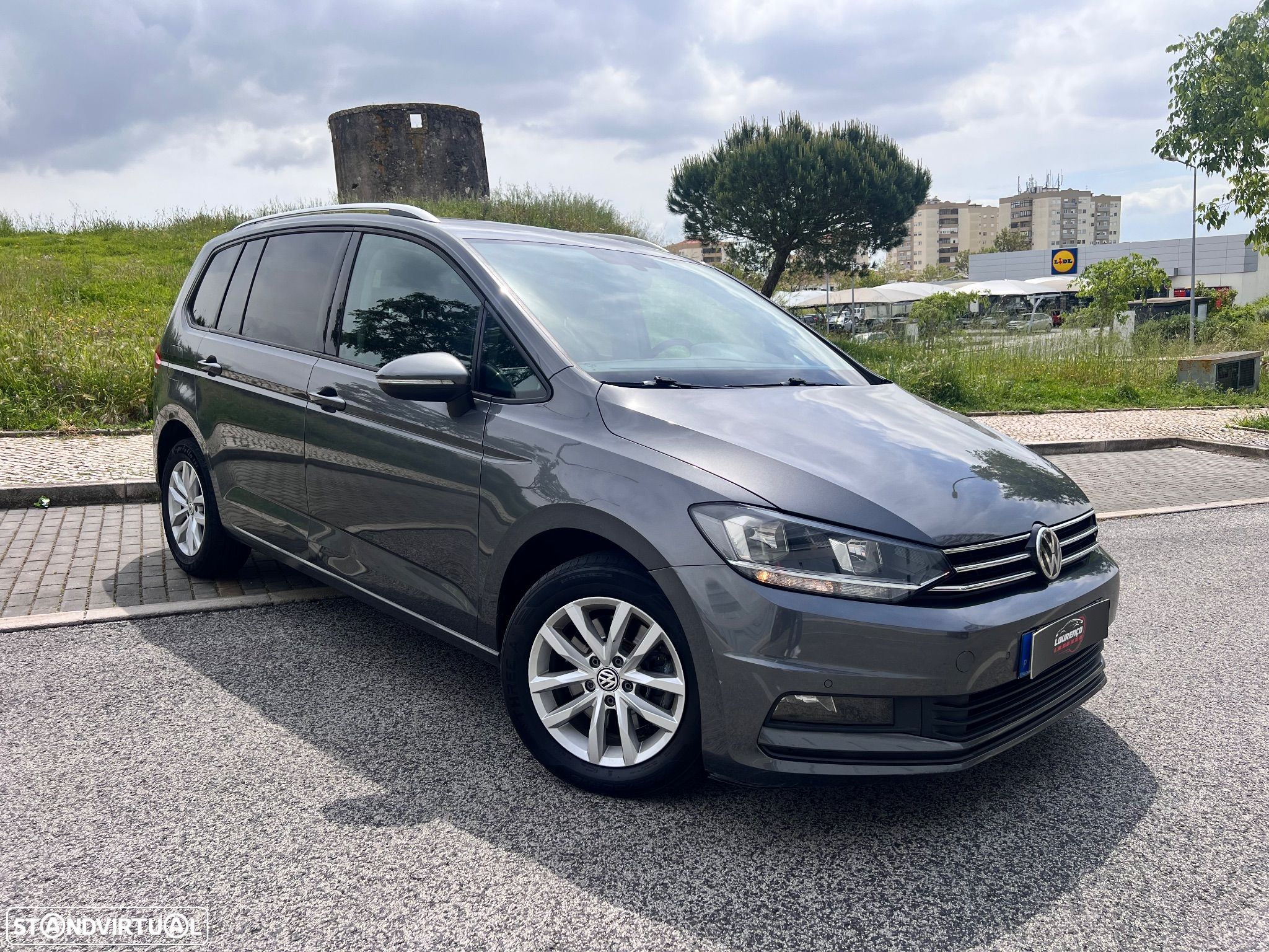 VW Touran 1.6 TDI Highline DSG - 3