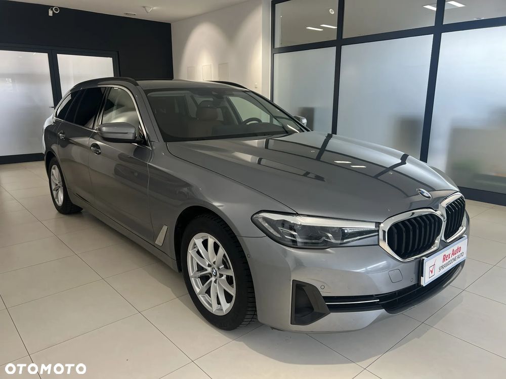 BMW Seria 5 520d mHEV - 4