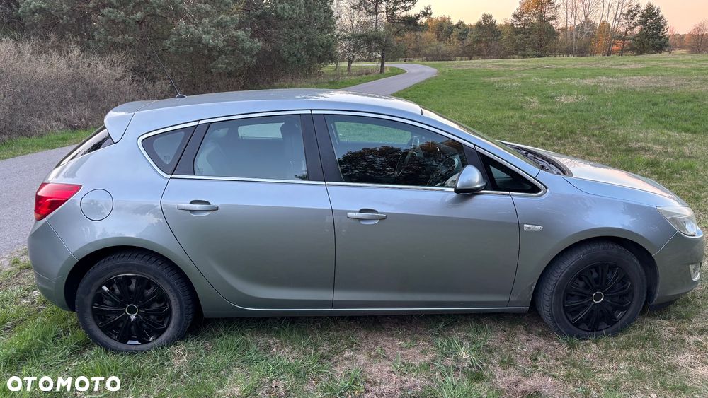 Opel Astra 1.7 CDTI - 8