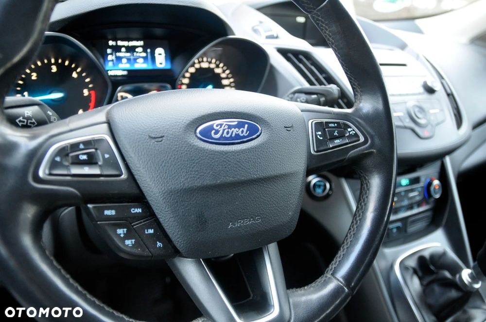 Ford Kuga 2.0 TDCi 4x4 Vignale - 11