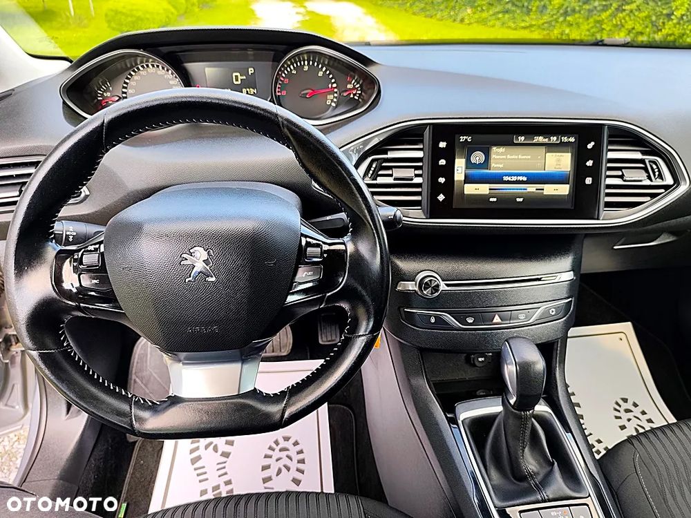 Peugeot 308 1.6 BlueHDi Allure S&S EAT6 - 11