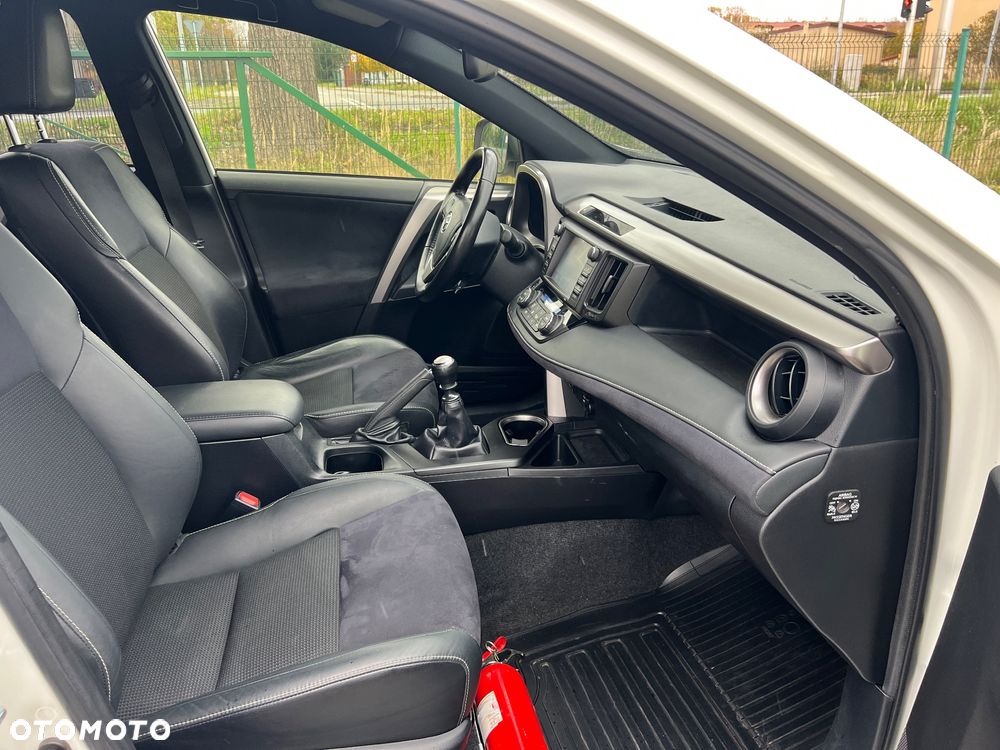 Toyota RAV4 2.0 D-4D 4x2 Start-Stop Executive - 10