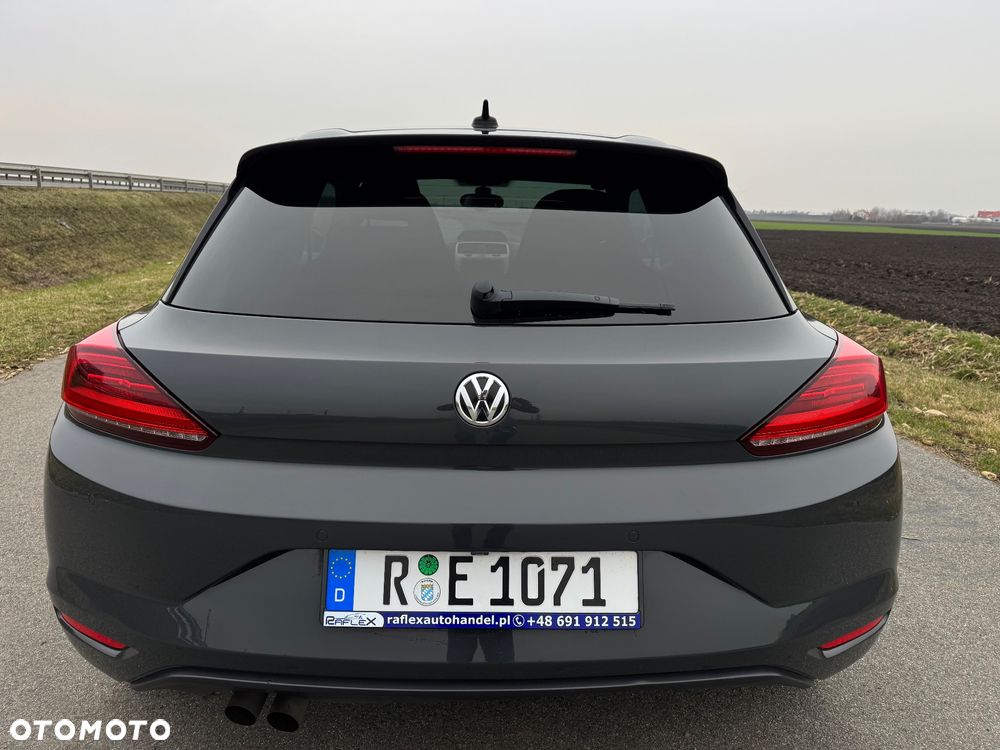 Volkswagen Scirocco 1.4 TSI BlueMotion Technology Club - 17
