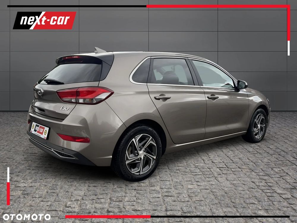 Hyundai i30 1.5 DPI Comfort - 6