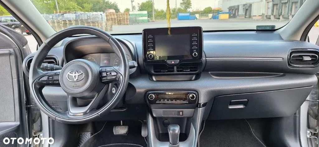 Toyota Yaris Hybrid 1.5 Comfort - 8
