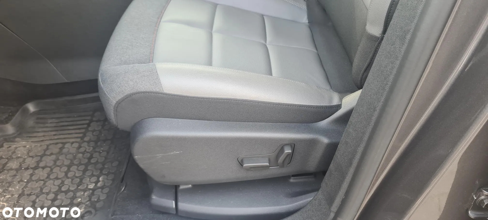 Citroën C5 Aircross 1.6 PureTech Shine EAT8 - 11