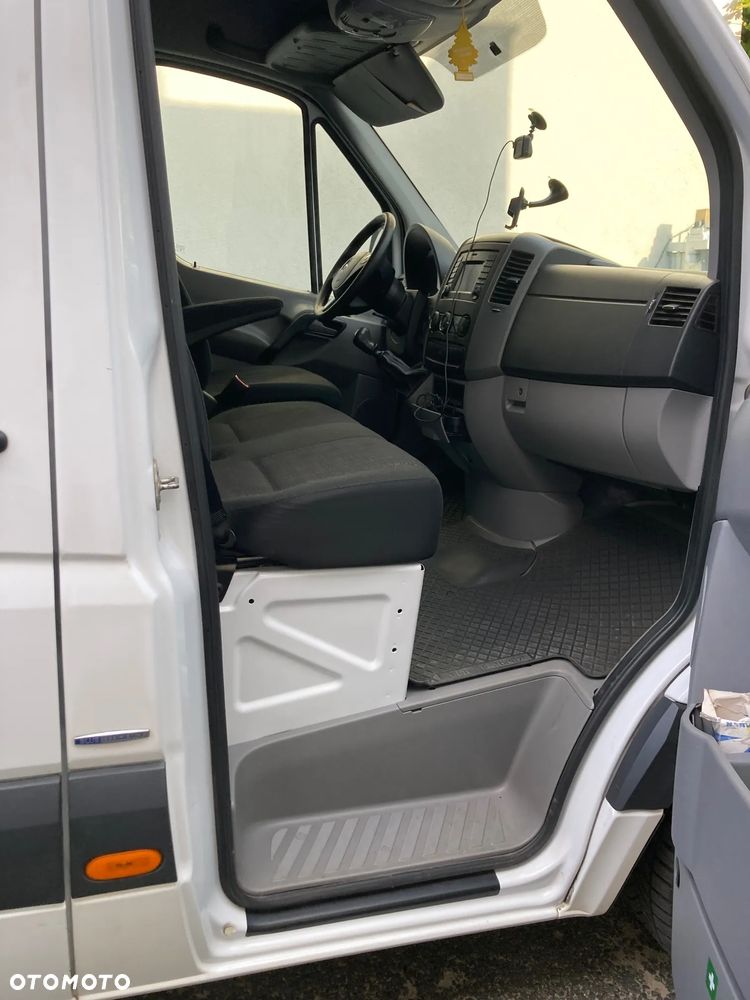 Mercedes-Benz Sprinter - 17