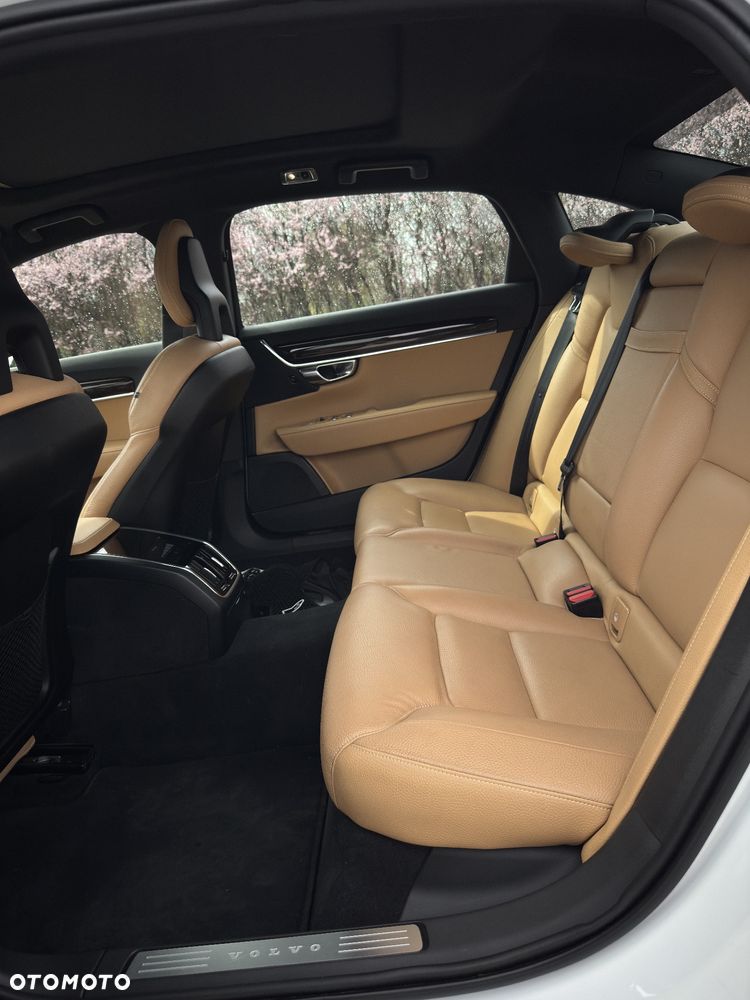 Volvo S90 T5 Geartronic Momentum Pro - 32