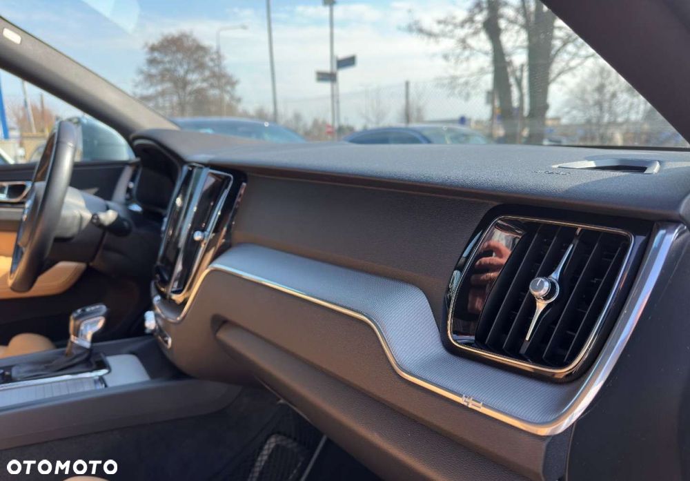 Volvo XC 60 - 20
