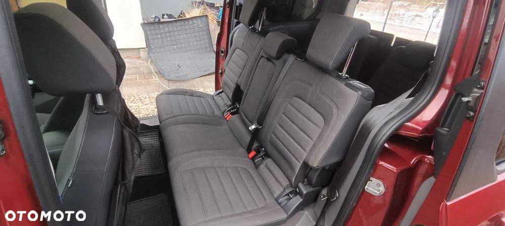 Ford Tourneo Connect - 18