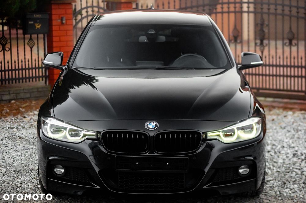 BMW Seria 3 330i xDrive Edition M Sport Shadow - 3