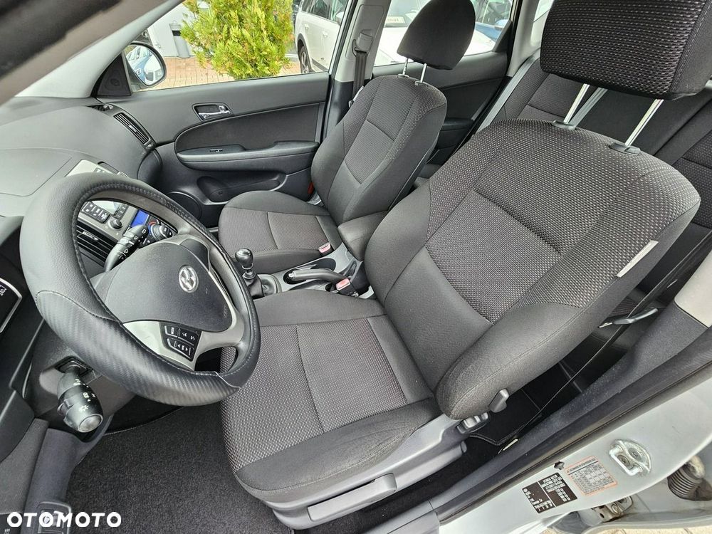 Hyundai i30 1.6 blue Comfort - 11