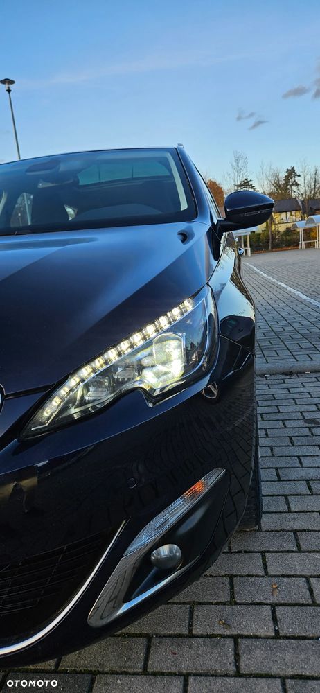 Peugeot 308 SW e-HDi 115 Stop & Start Allure - 22