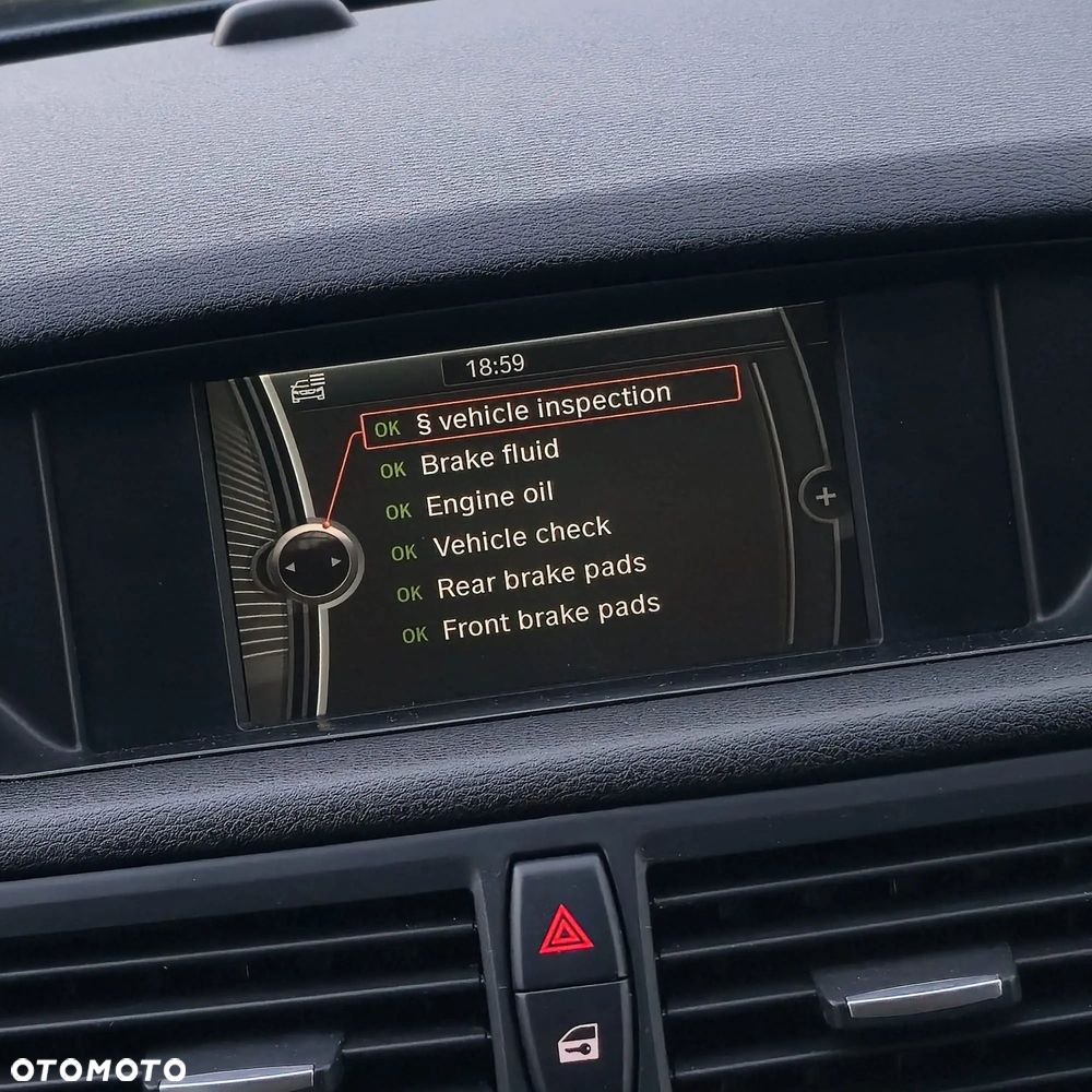 BMW X1 sDrive18d xLine - 34