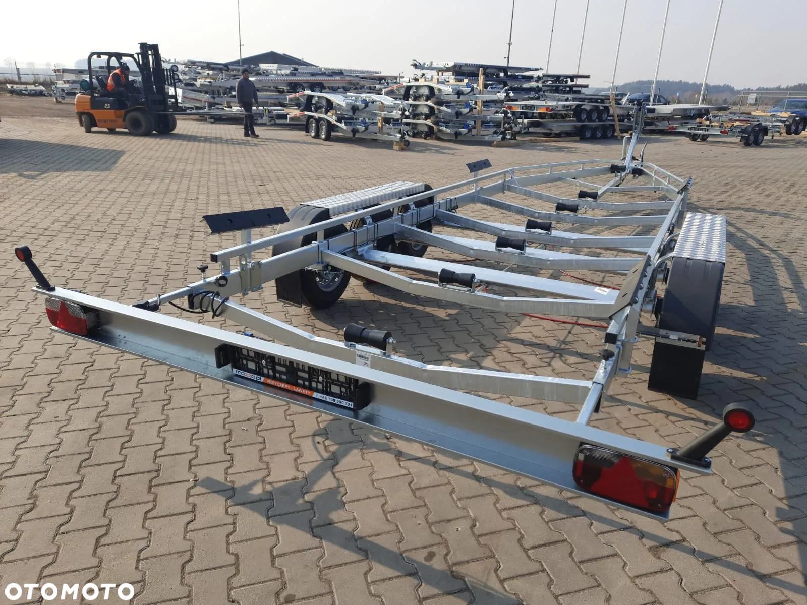 TEMARED Dostawa przyczepa podłodziowa DMC3500kg pod łódź 9 m! POSZERZANA, WODOSZCZELNE ŁOŻYSKA, TRZYOSIOWA - 15