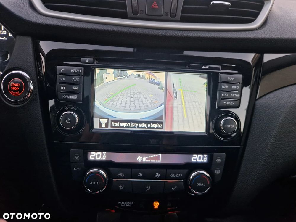 Nissan Qashqai 1.6 DIG-T N-Connecta - 28