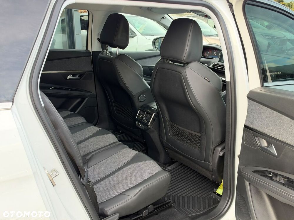 Peugeot 5008 1.2 PureTech Allure S&S - 38