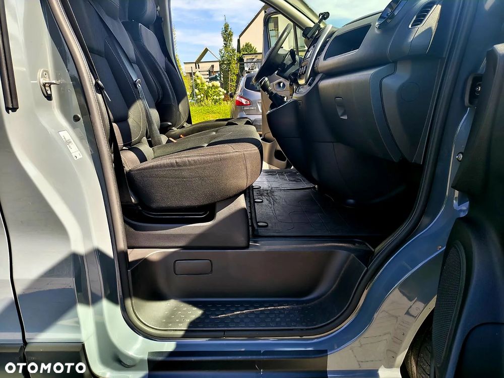 Renault Trafic - 19