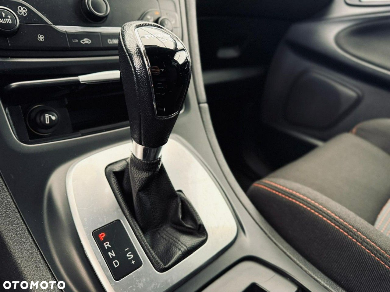 Ford S-Max - 26