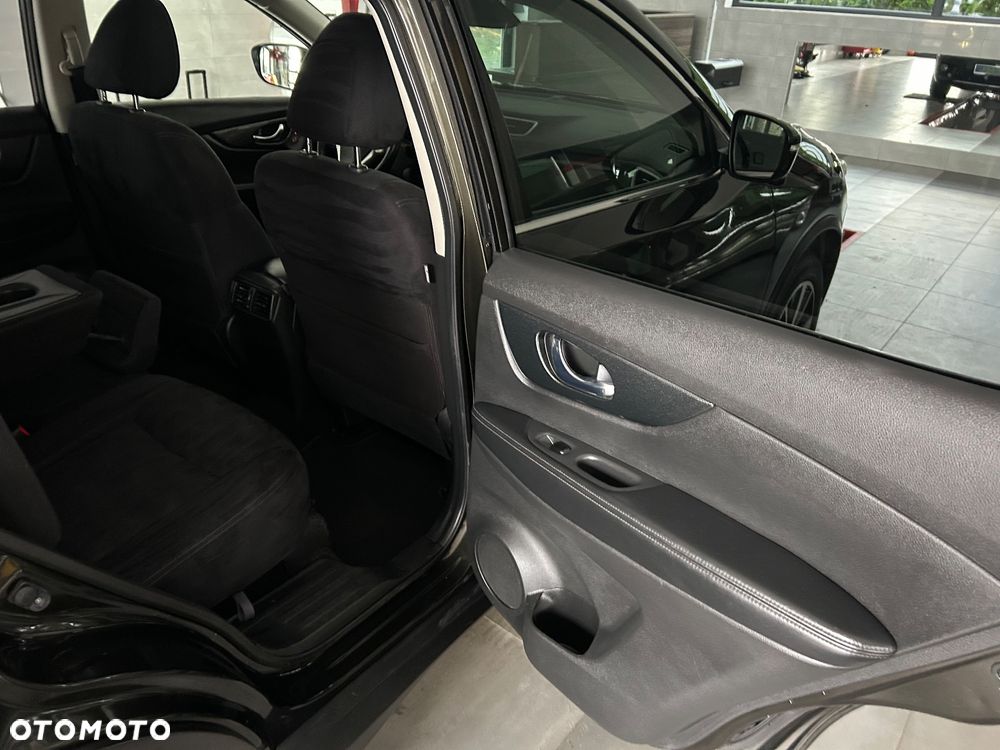 Nissan X-Trail 1.6 DCi N-Connecta 4WD 7os - 25