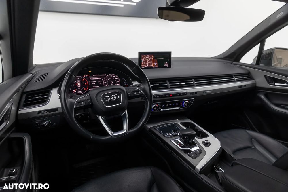 Audi Q7 - 11