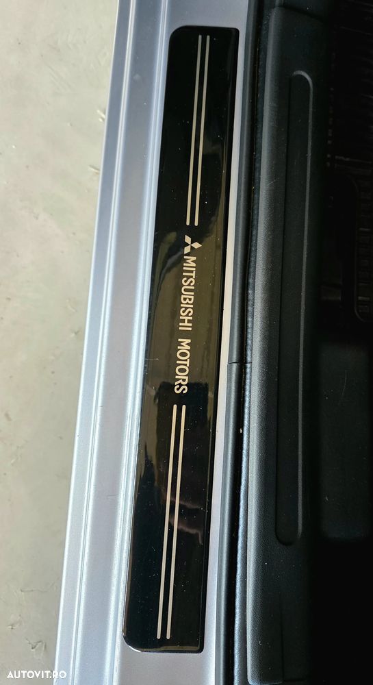 Mitsubishi Space Star 1.2 2WD CVT Intense - 18