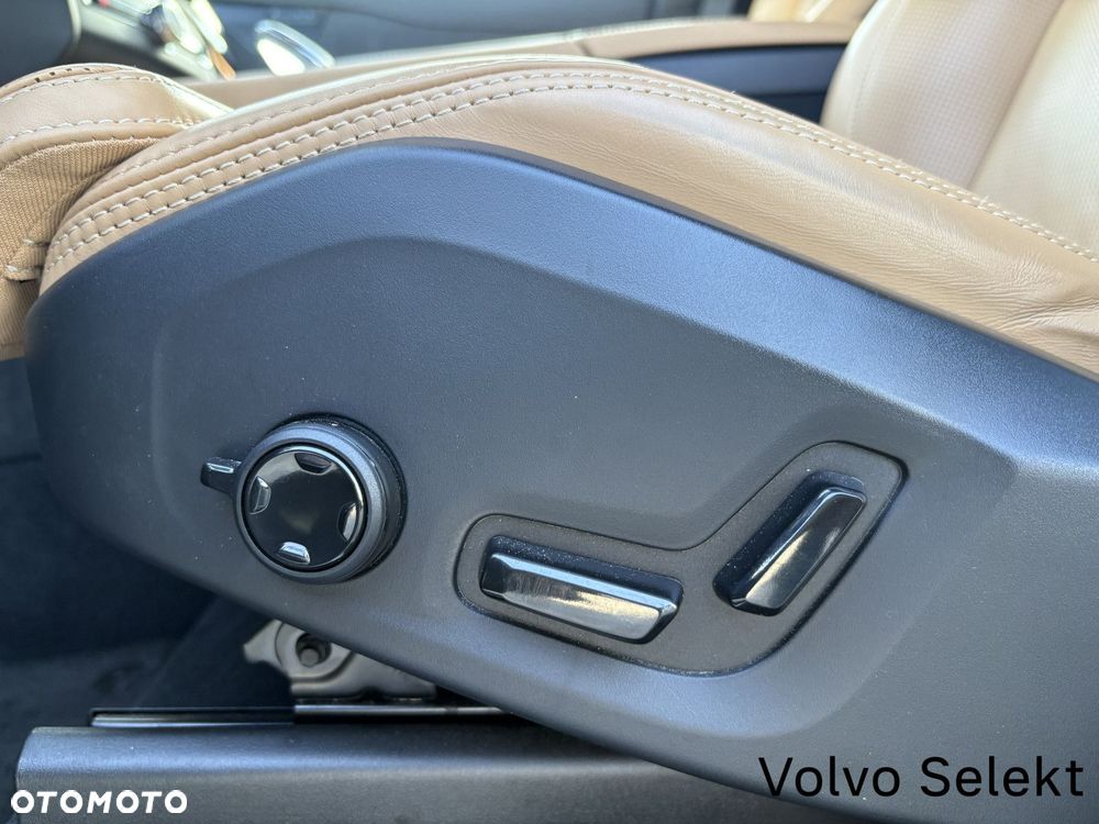 Volvo XC 90 - 10
