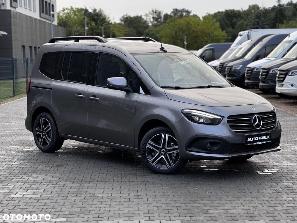 Mercedes-Benz Klasa T 180 Progressive