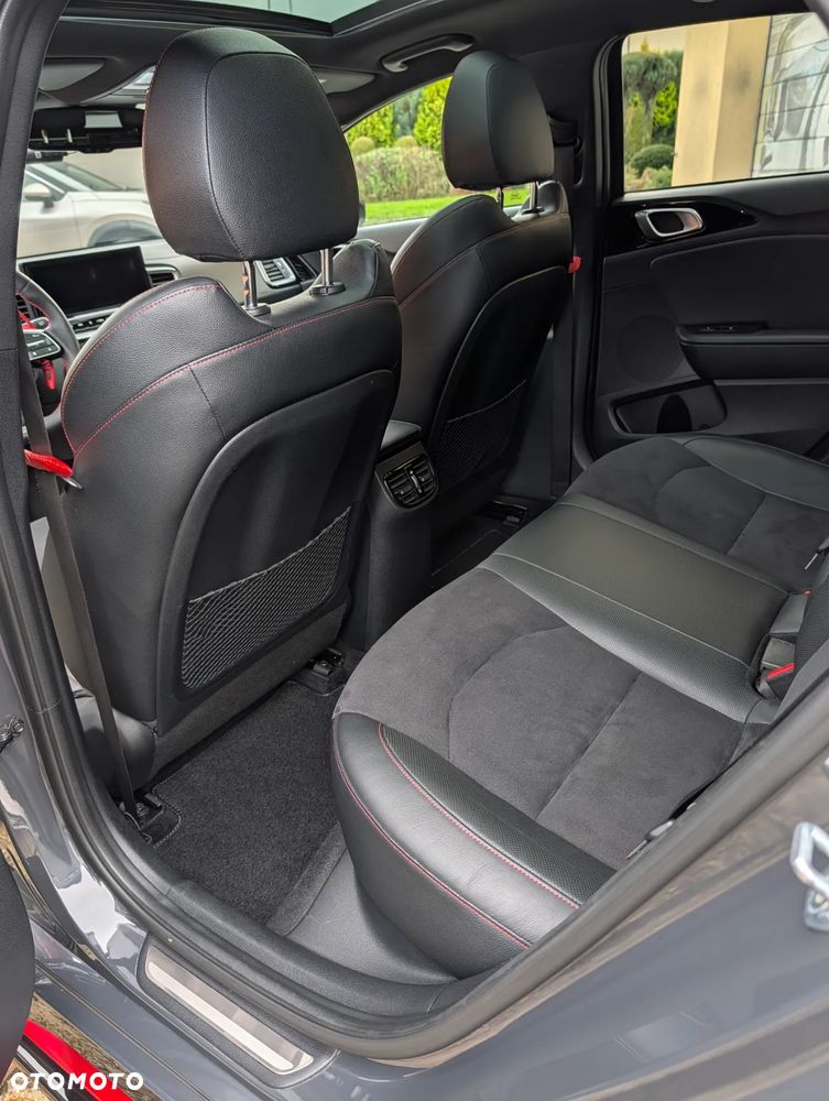 Kia ProCeed 1.6 T-GDI DCT7 OPF GT - 28