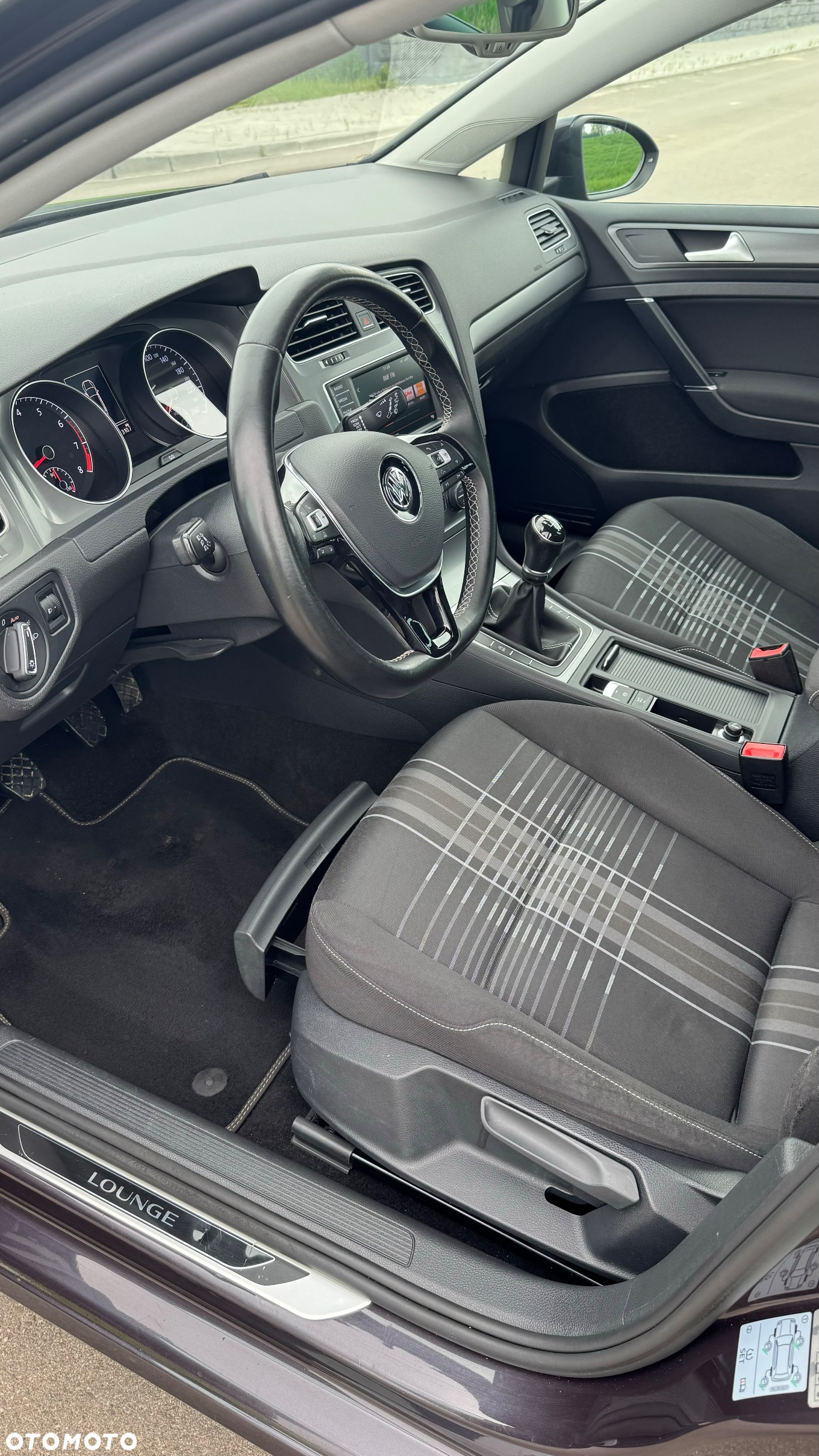 Volkswagen Golf 1.2 TSI BlueMotion Technology Lounge - 19