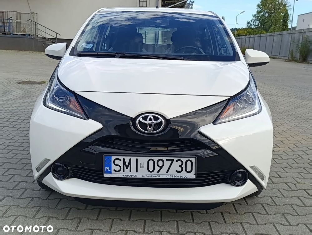 Toyota Aygo x-play - 22