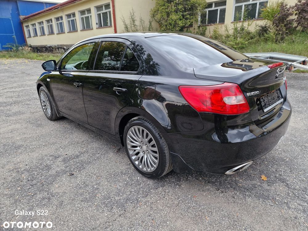 Suzuki Kizashi 2.4 Sport 4WD CVT - 10