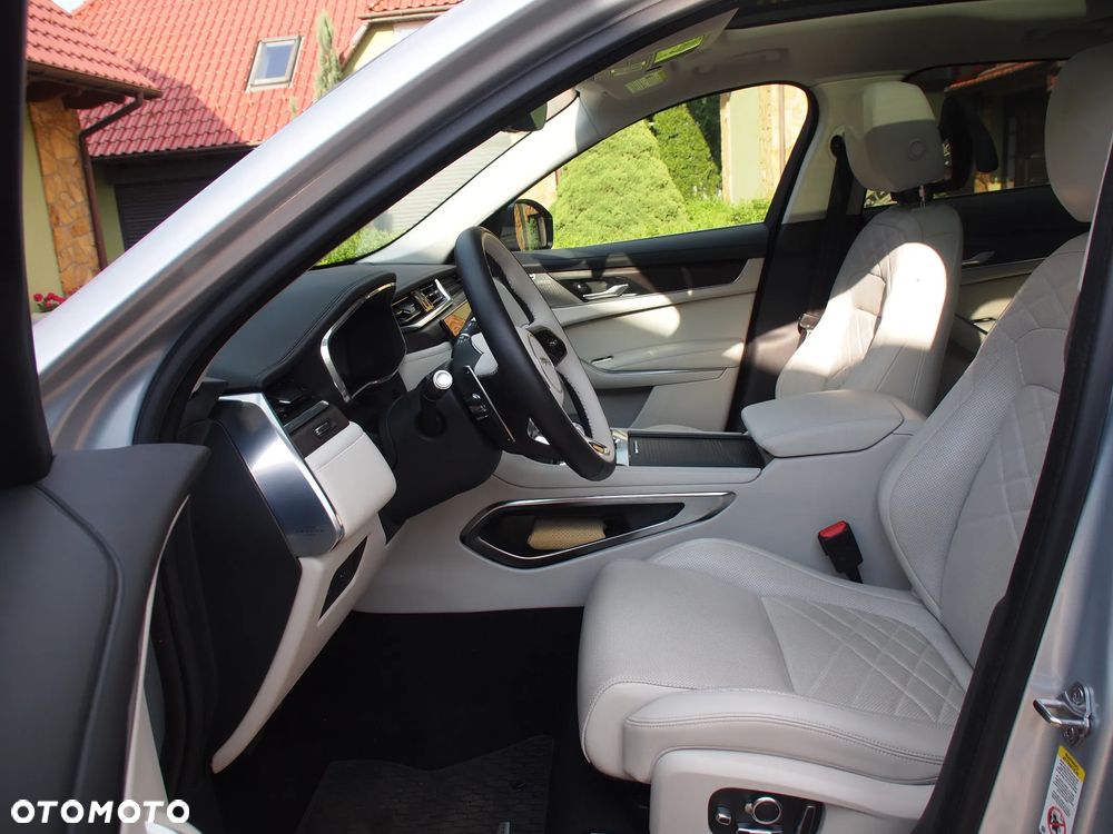 Jaguar F-Pace P250 AWD - 22