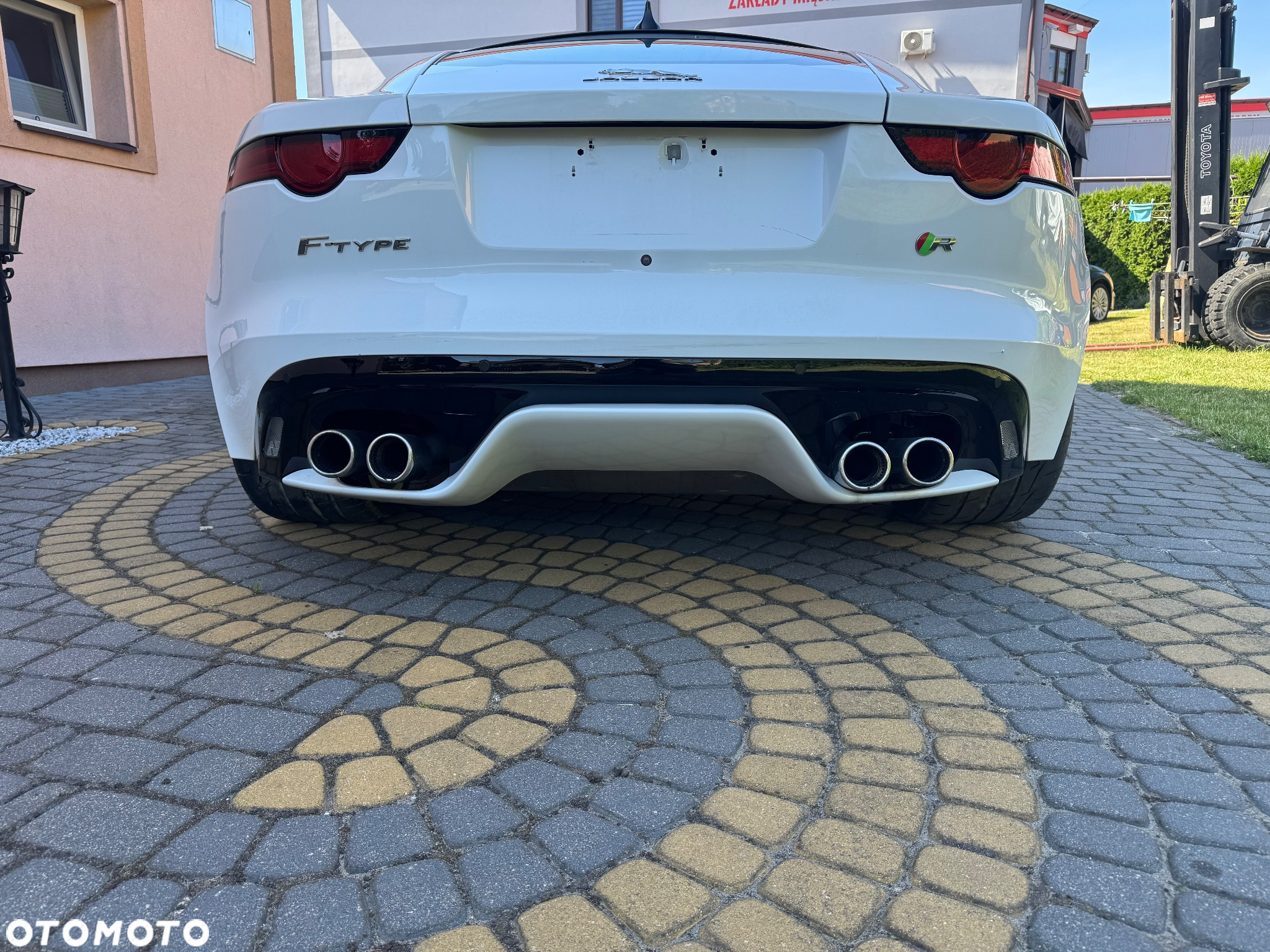Jaguar F-Type 5.0 V8 S/C AWD R - 11
