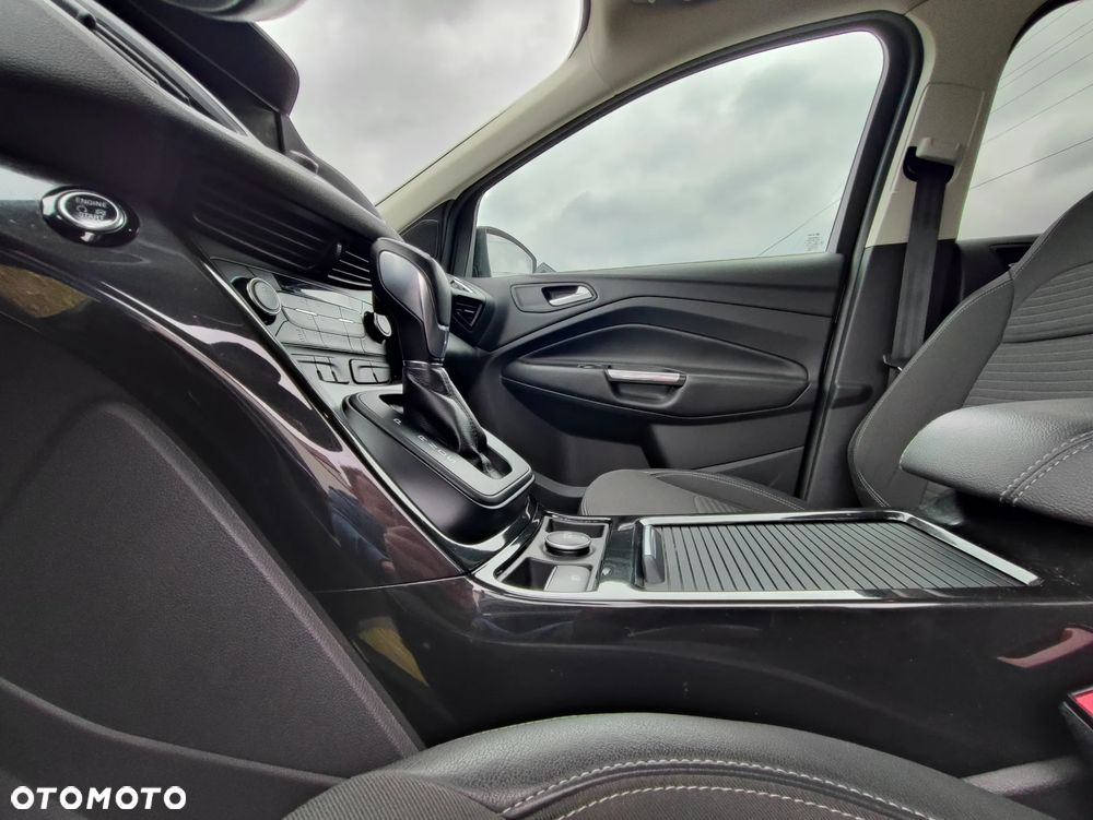 Ford Kuga 2.0 TDCi 4WD Titanium Plus - 39