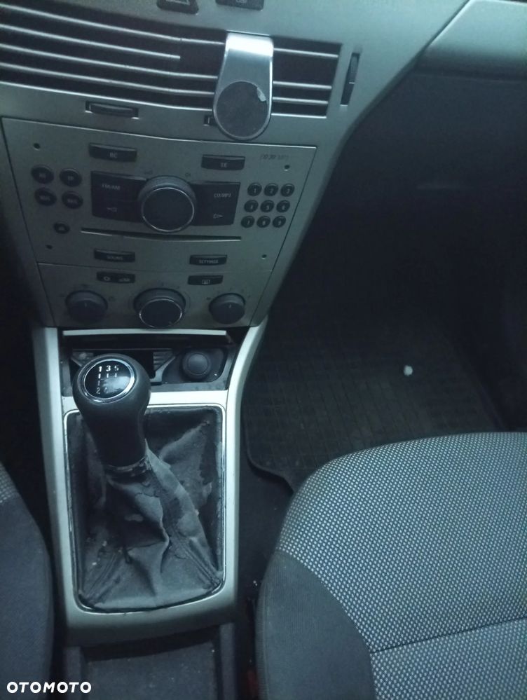 Opel Astra 1.7 CDTI - 8