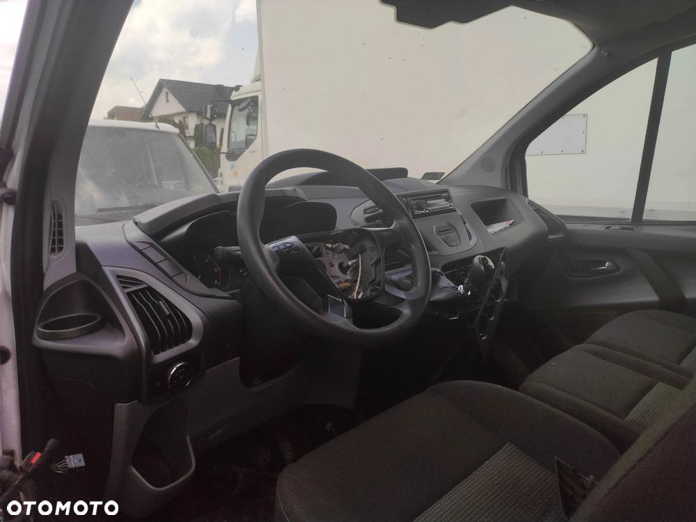 Ford Transit Custom - 8