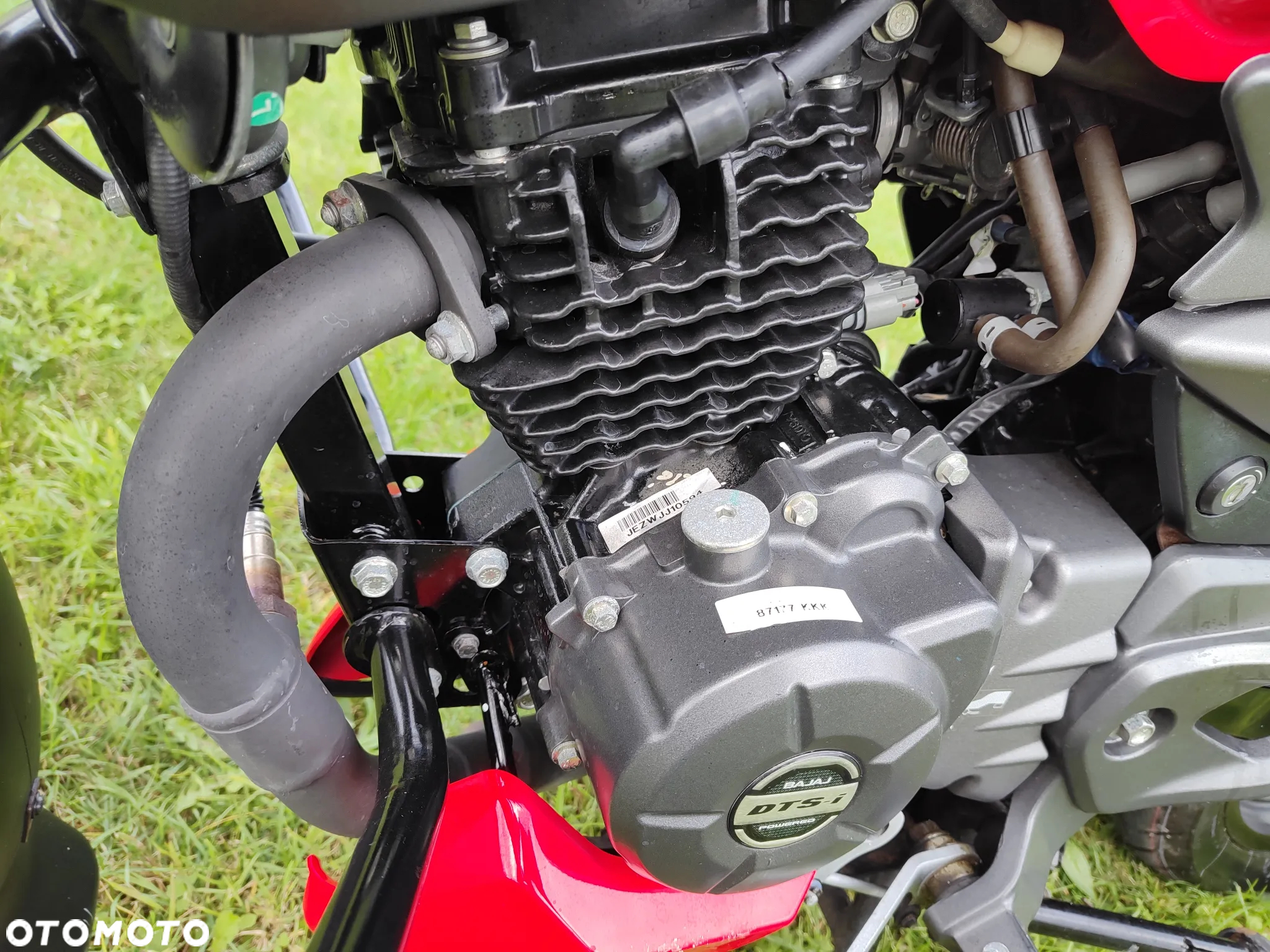 Bajaj Pulsar - 16