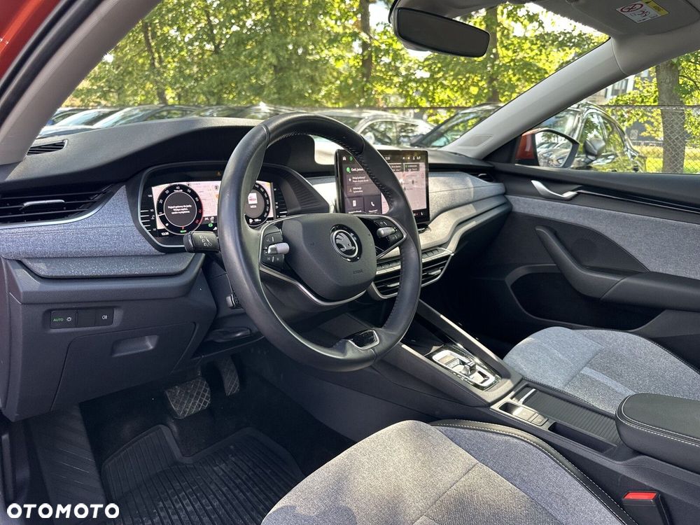 Skoda Octavia 1.5 TSI mHEV Selection DSG - 13