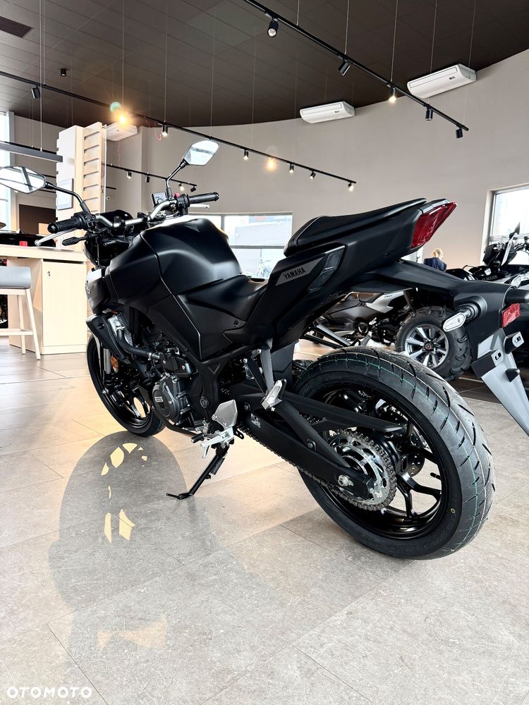 Yamaha MT - 4