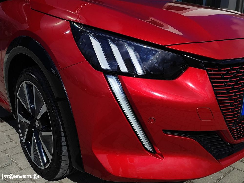 Peugeot e-208 50 kWh GT Line - 11