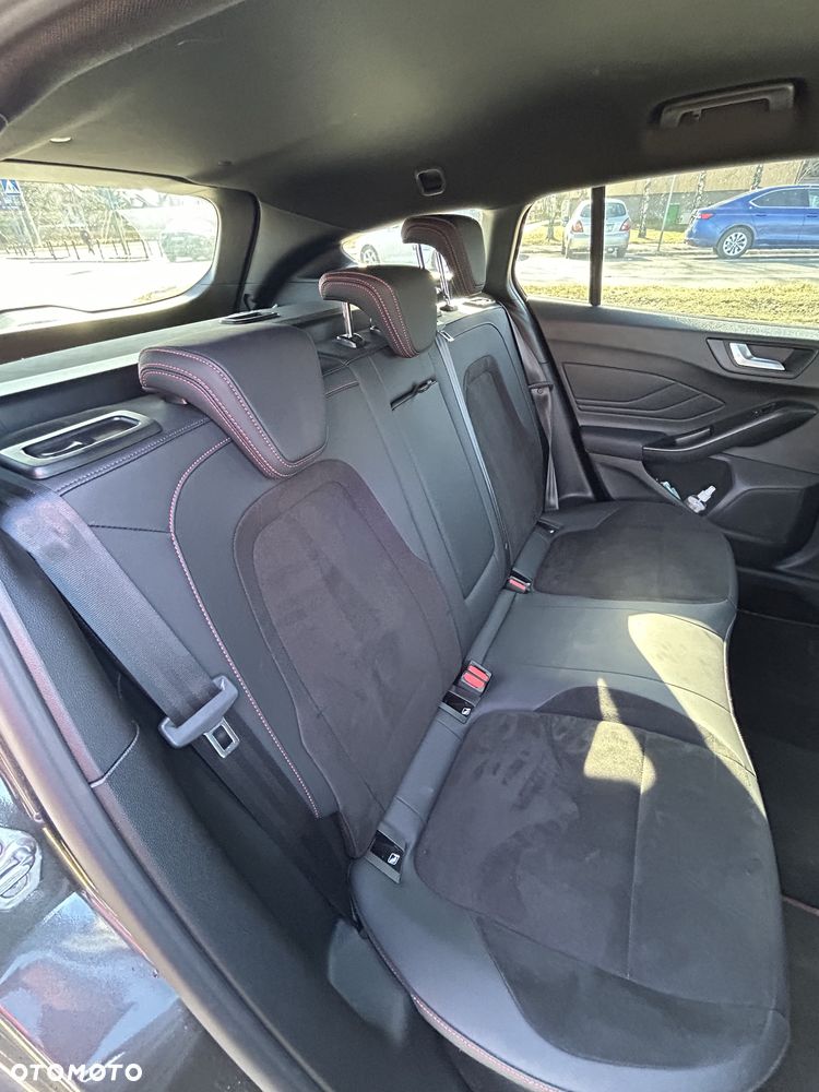 Ford Focus 2.3 EcoBoost ST X - 14