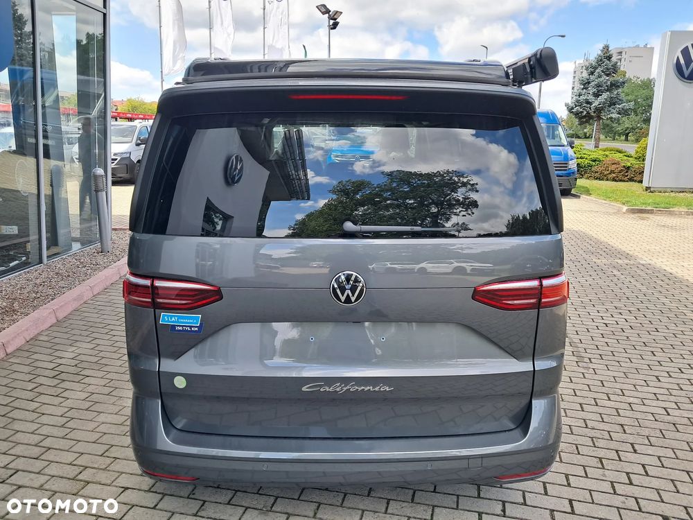 Volkswagen Multivan - 13