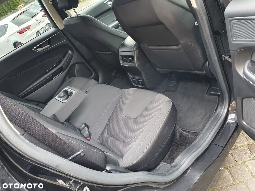 Ford Edge 2.0 TDCi Twin-Turbo 4WD Titanium - 6