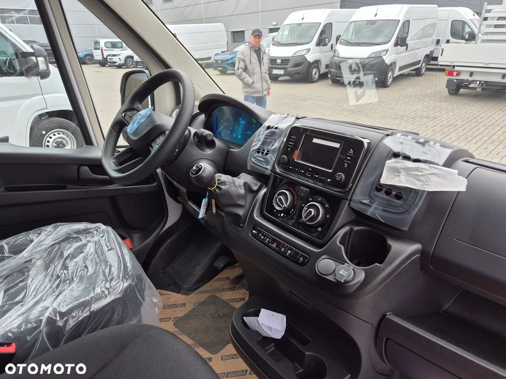 Peugeot Boxer Podwójna Kabina L3 2.2 140KM 7miejsca Plandeka 3.2 x 2.1 x 1.5 + HAK - 12