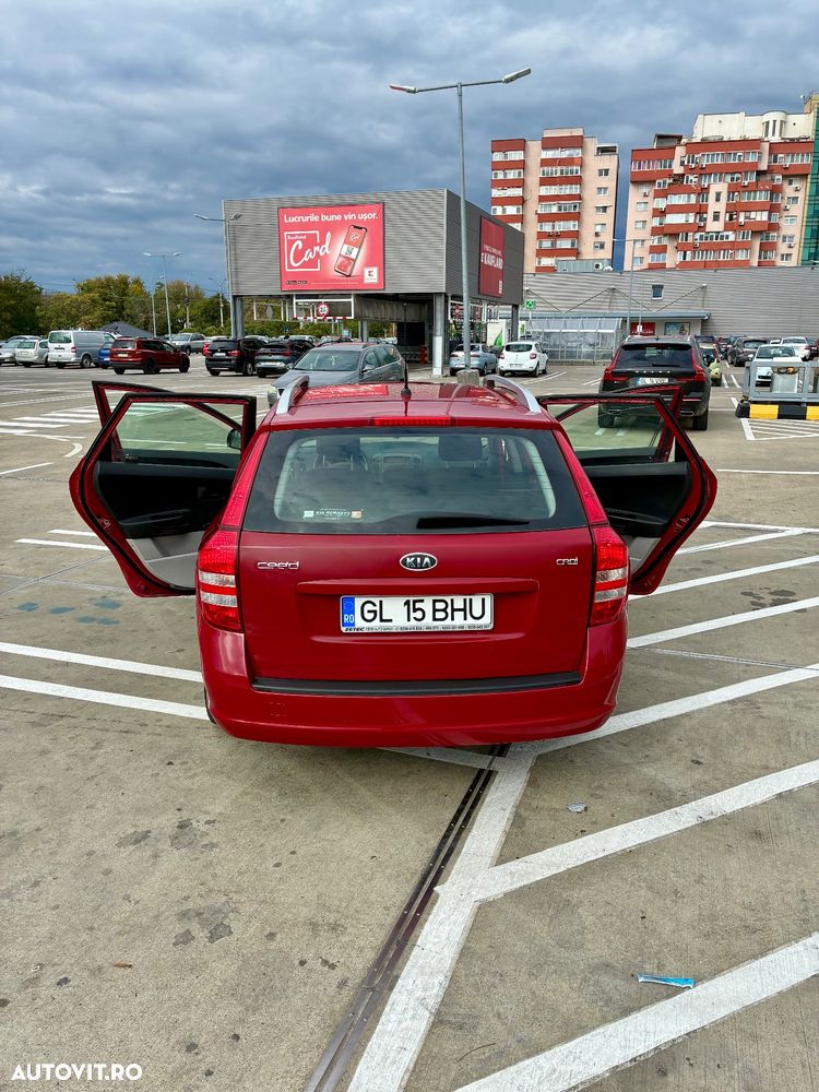 Kia Ceed 1.6 CRDi SW EX - 15