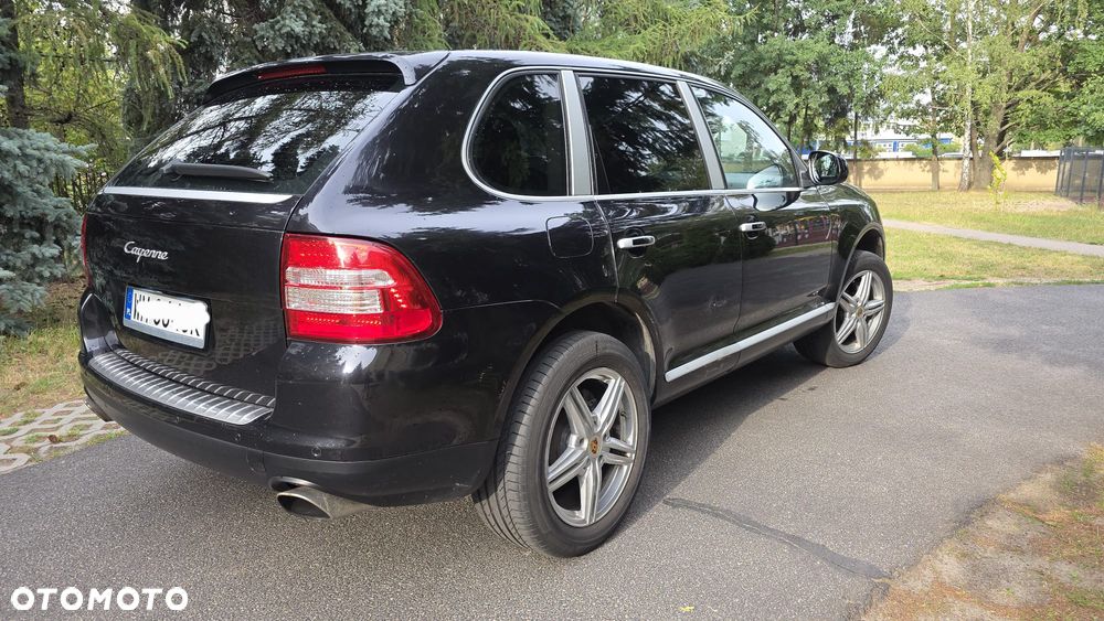 Porsche Cayenne - 23