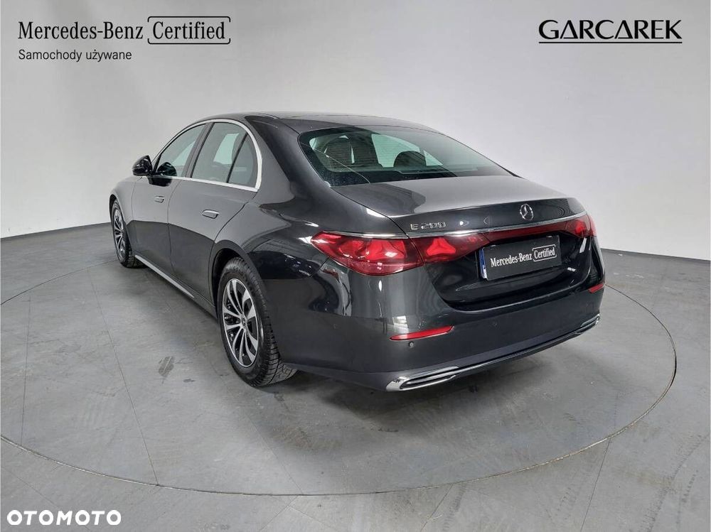 Mercedes-Benz Klasa E - 4