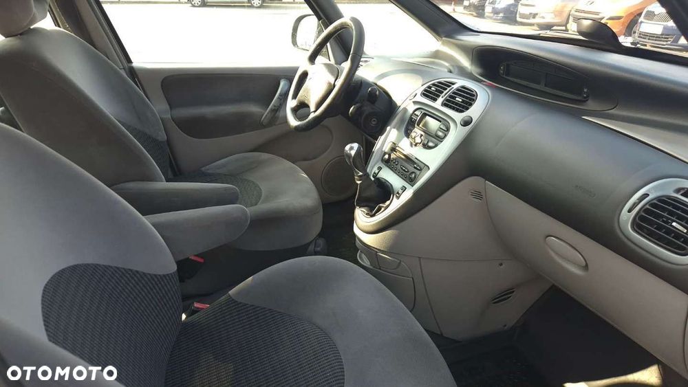 Citroën Xsara Picasso - 8
